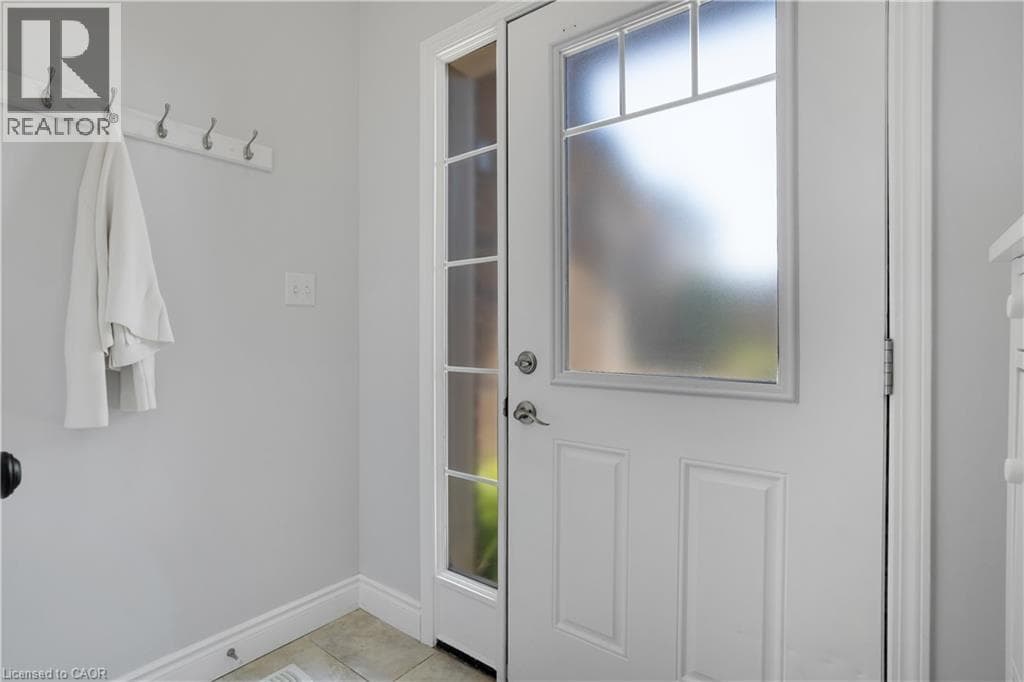 Single Family at 91- 750 LAWRENCE Street, Cambridge, Ontario - Photo 3 - RE/MAX Garden City Realty