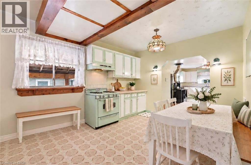 Single Family at 423 LAWRENCE Avenue, Kitchener, Ontario - Photo 7 - RE/MAX Garden City Realty