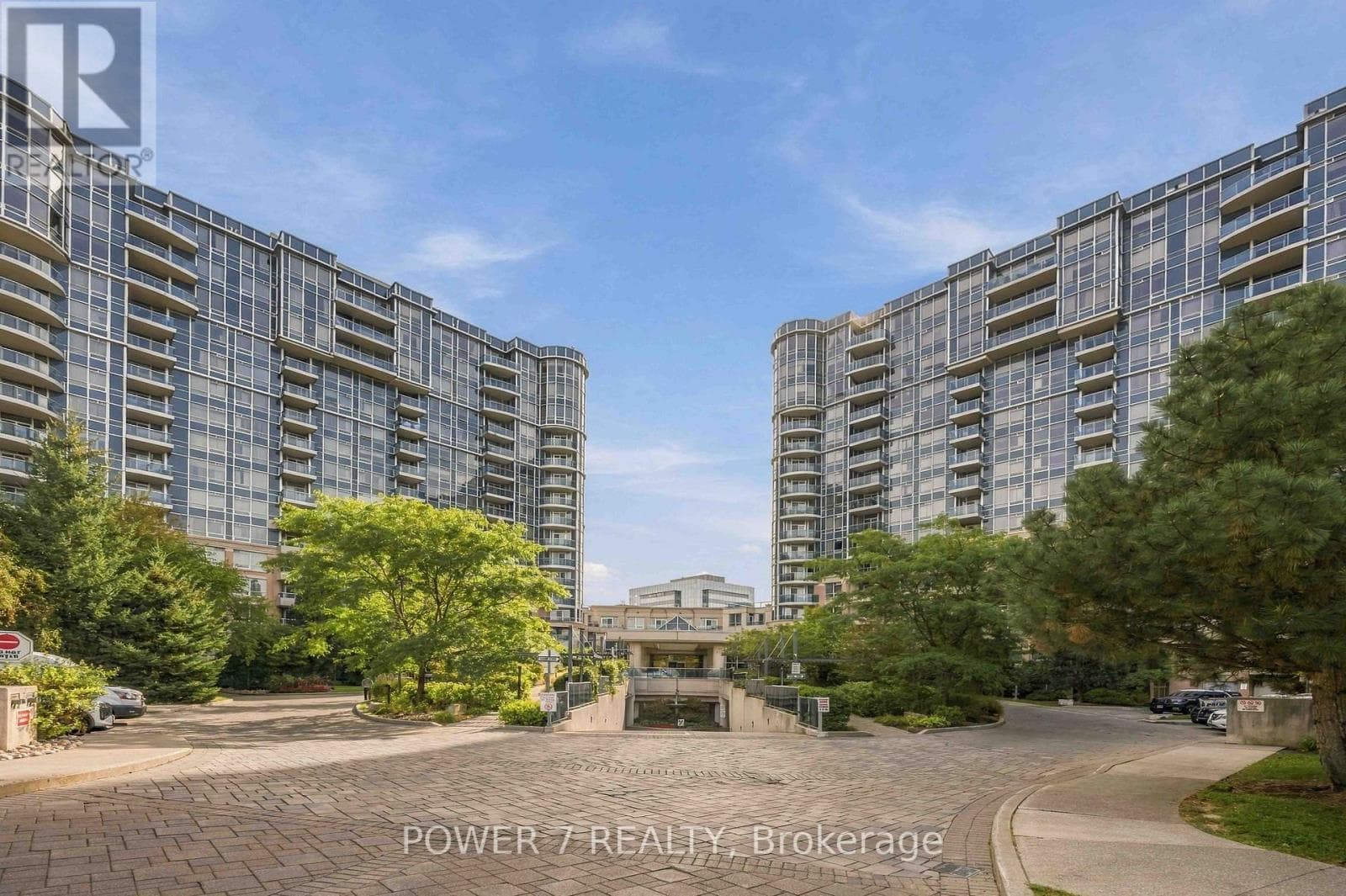 1179- 23 Cox Boulevard