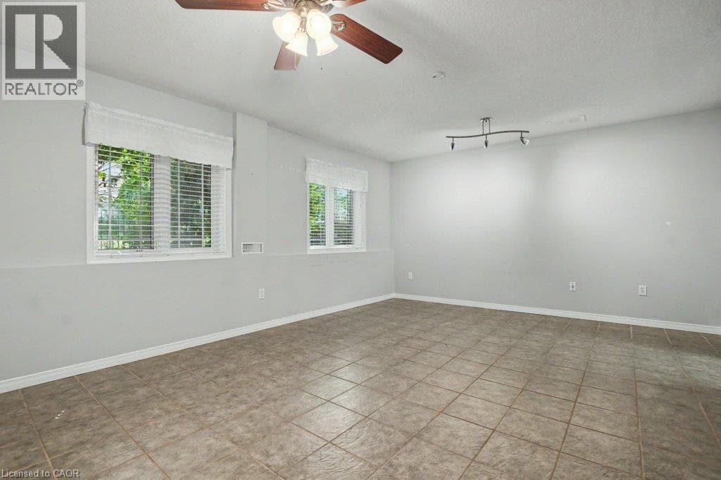 Single Family at 23 GROSVENOR Lane, Cambridge, Ontario - Photo 9 - RE/MAX Garden City Realty