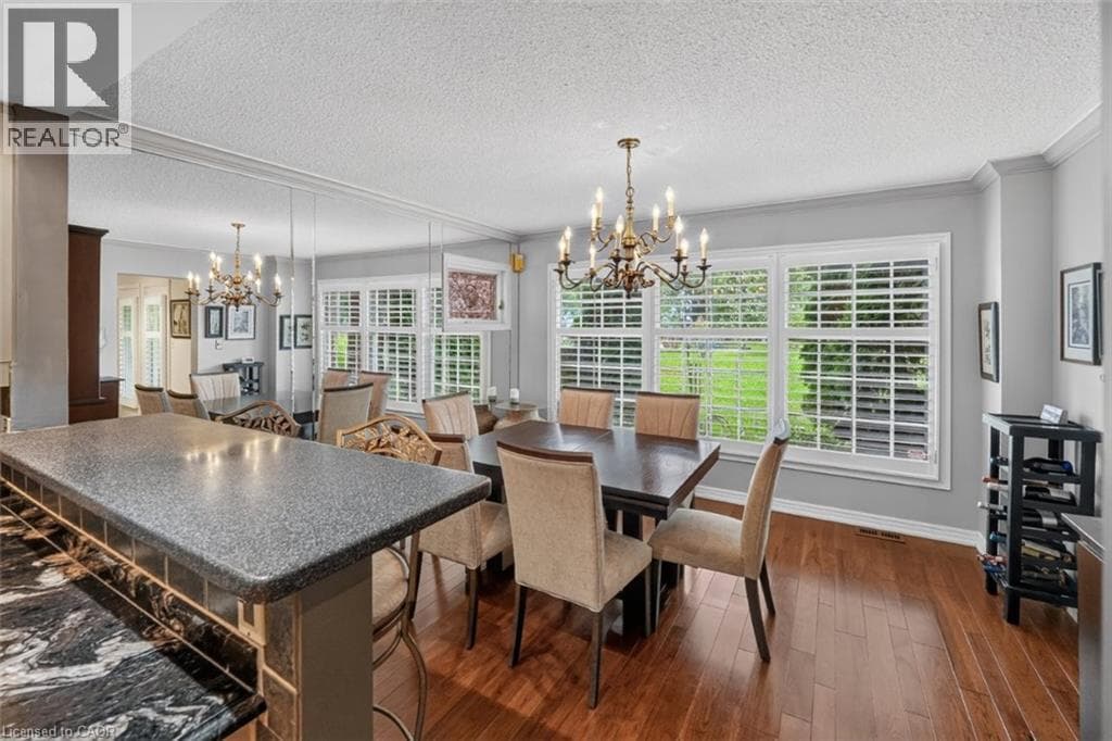 Single Family at 32- 5 CARN CASTLE Gate, St. Catharines, Ontario - Photo 8 - RE/MAX Garden City Realty