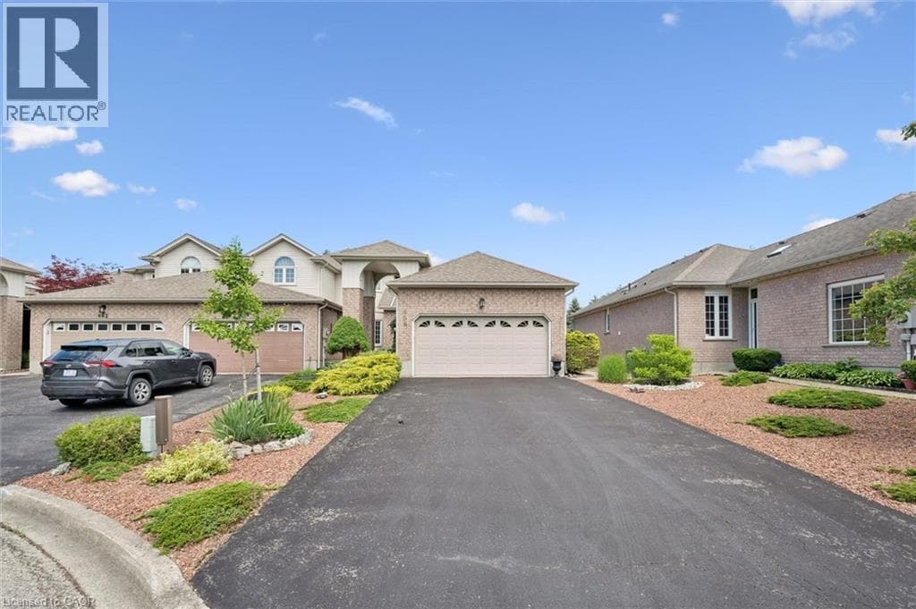 Single Family at 658 ELLESMERE Court, Waterloo, Ontario - Photo 3 - RE/MAX Garden City Realty