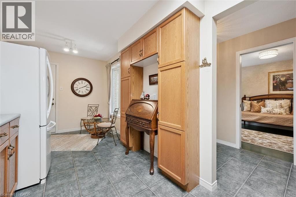 Single Family at 658 ELLESMERE Court, Waterloo, Ontario - Photo 10 - RE/MAX Garden City Realty