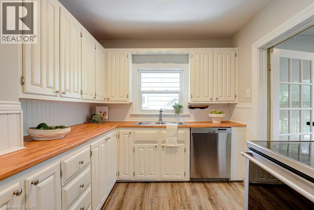 Single Family at 99 SHANTZ Lane, Kitchener, Ontario - Photo 7 - RE/MAX Garden City Realty