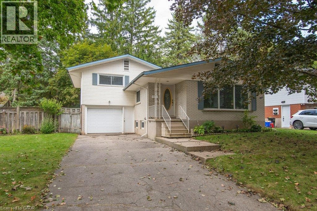 Single Family at 132 FOREST HILL Drive, Kitchener, Ontario - Photo 2 - RE/MAX Garden City Realty