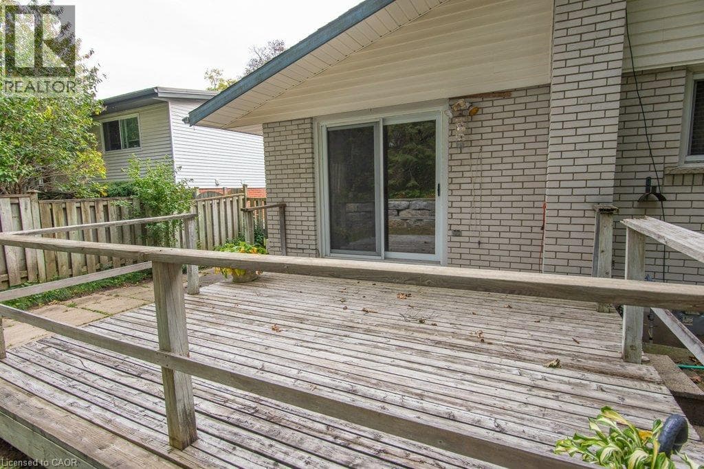 Single Family at 132 FOREST HILL Drive, Kitchener, Ontario - Photo 8 - RE/MAX Garden City Realty
