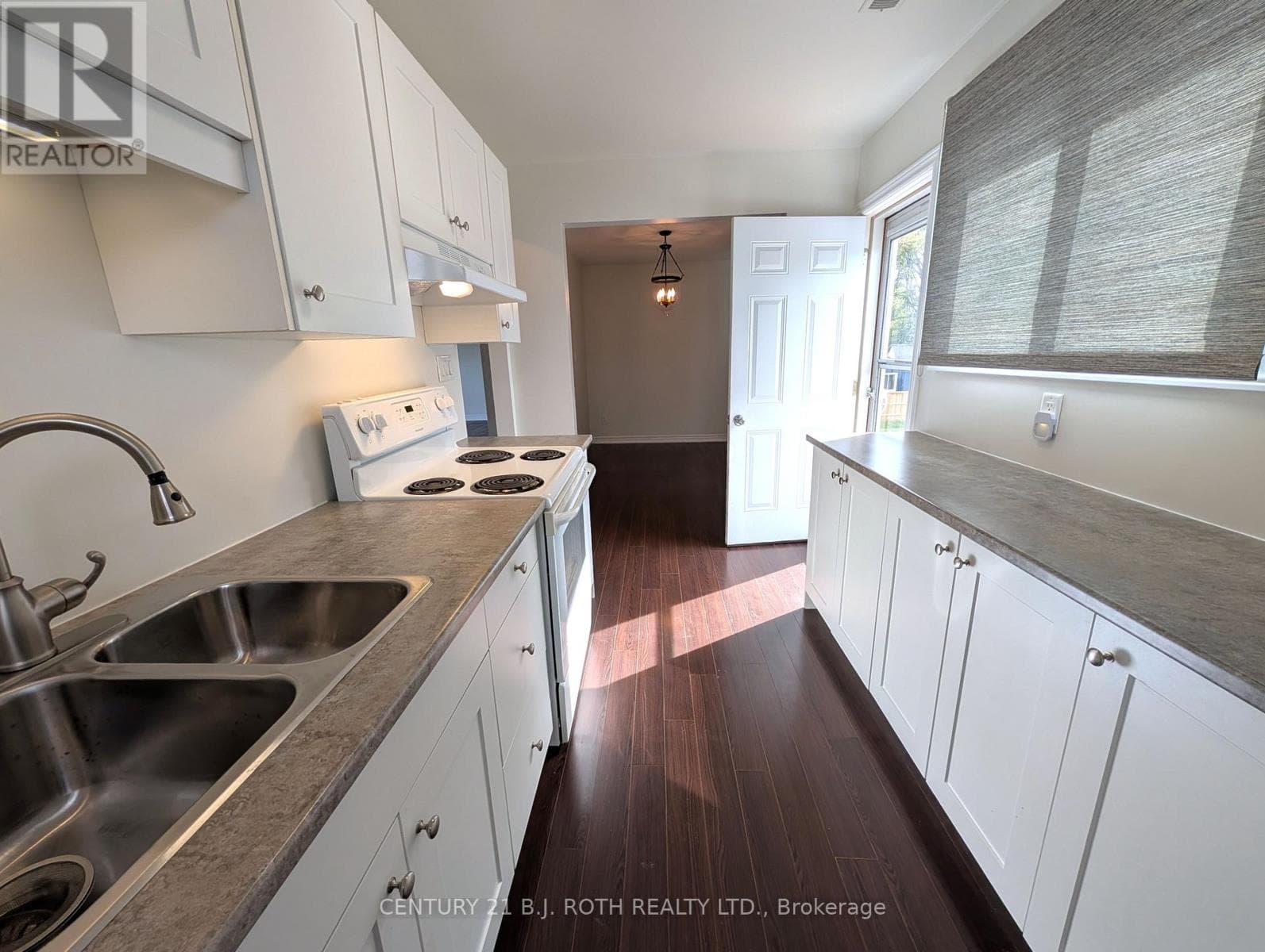 Single Family at 2- 2394 25 SIDE Road, Innisfil (Alcona), Ontario - Photo 10 - RE/MAX Garden City Realty