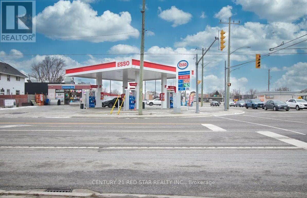 Retail at 410 Queen Street, Chatham-Kent (Chatham), Ontario - Photo 5 - RE/MAX Garden City Realty