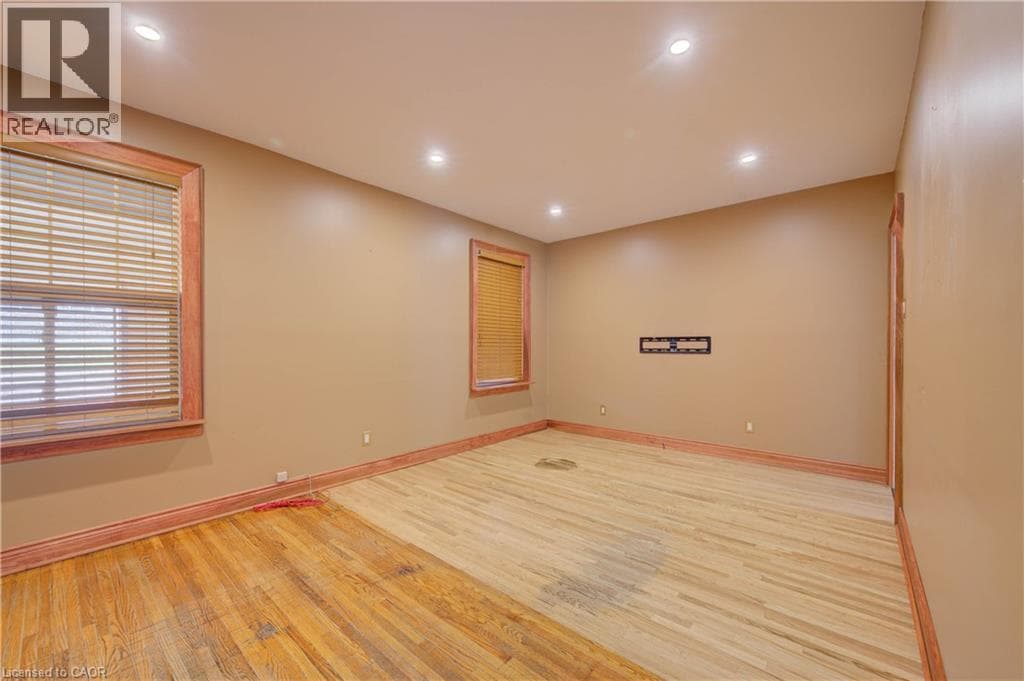 Single Family at 500 DUNDAS Street, Cambridge, Ontario - Photo 9 - RE/MAX Garden City Realty