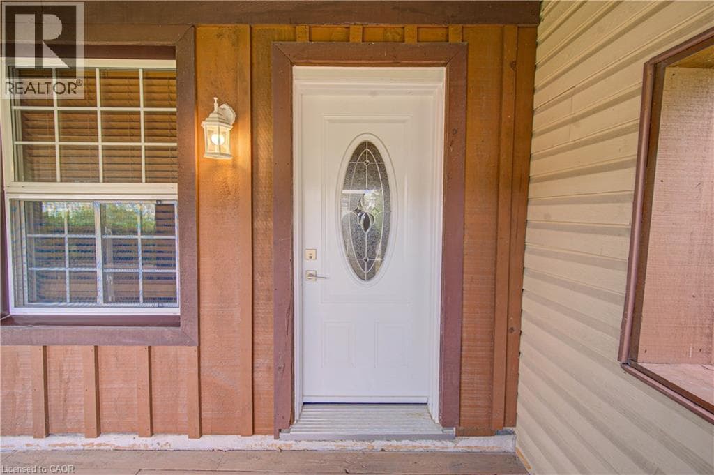 Single Family at 500 DUNDAS Street, Cambridge, Ontario - Photo 5 - RE/MAX Garden City Realty