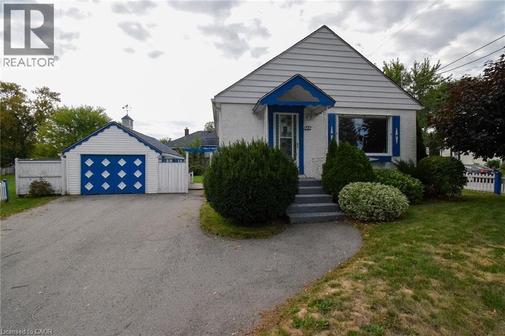 Single Family at 272 CARLTON Street, St. Catharines, Ontario - Photo 3 - RE/MAX Garden City Realty