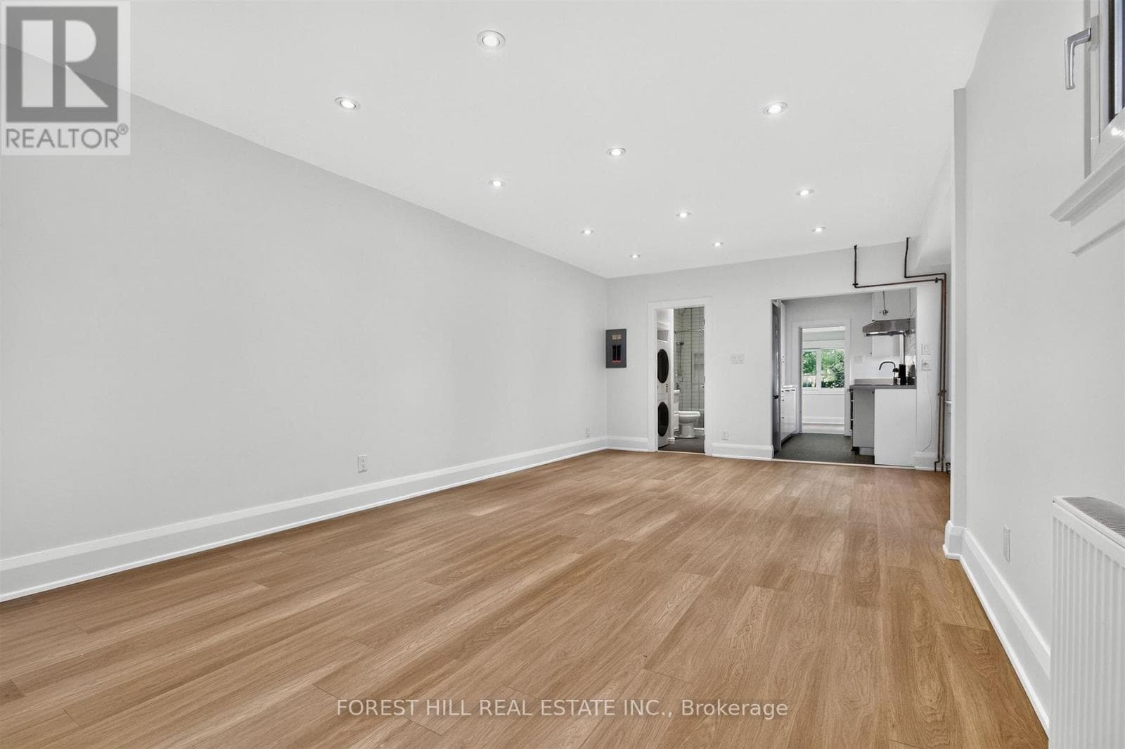 Multi-family at D- 30 Pinewood Avenue, Toronto (Humewood-Cedarvale), Ontario - Photo 5 - RE/MAX Garden City Realty