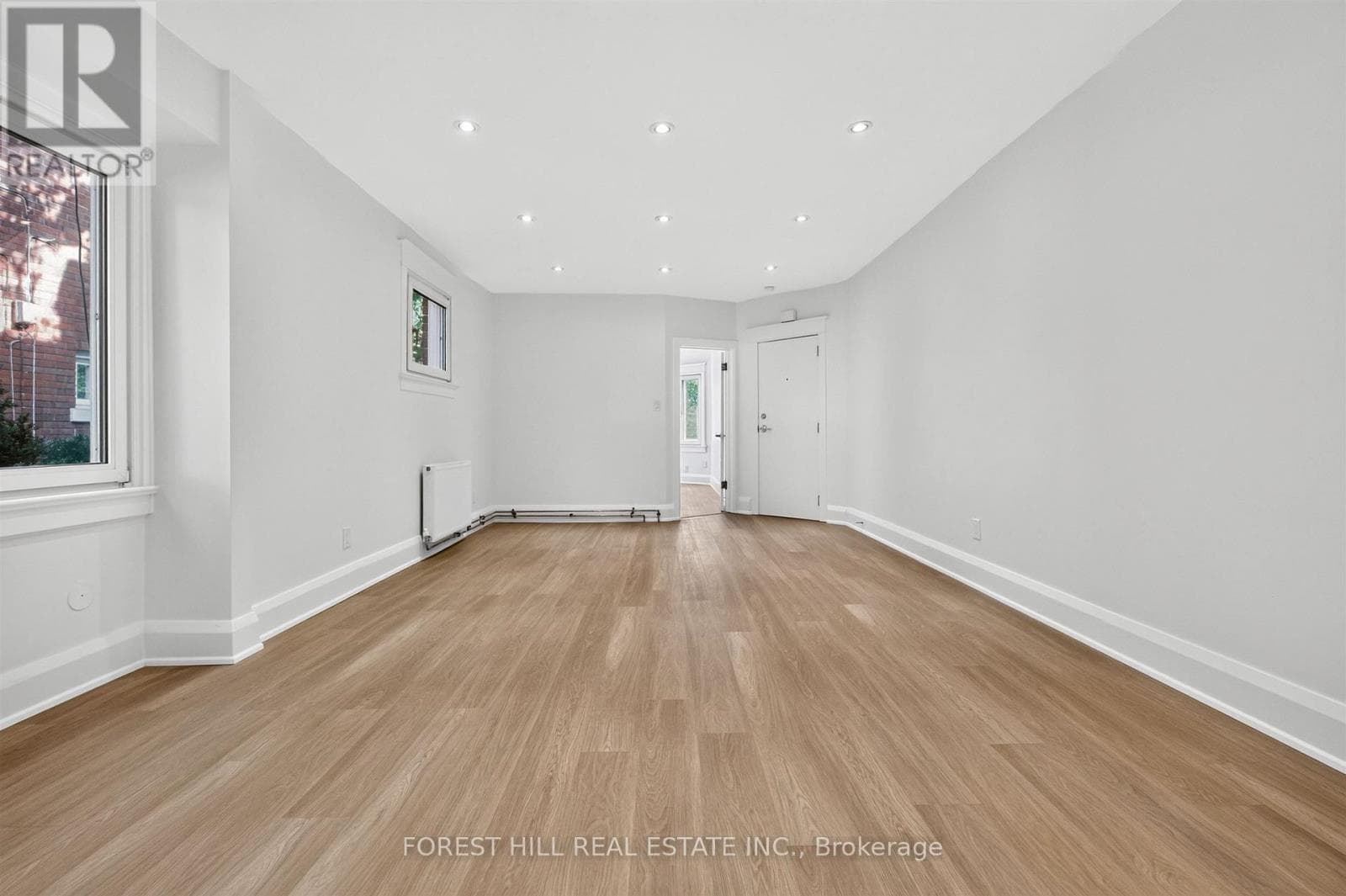 Multi-family at D- 30 Pinewood Avenue, Toronto (Humewood-Cedarvale), Ontario - Photo 7 - RE/MAX Garden City Realty