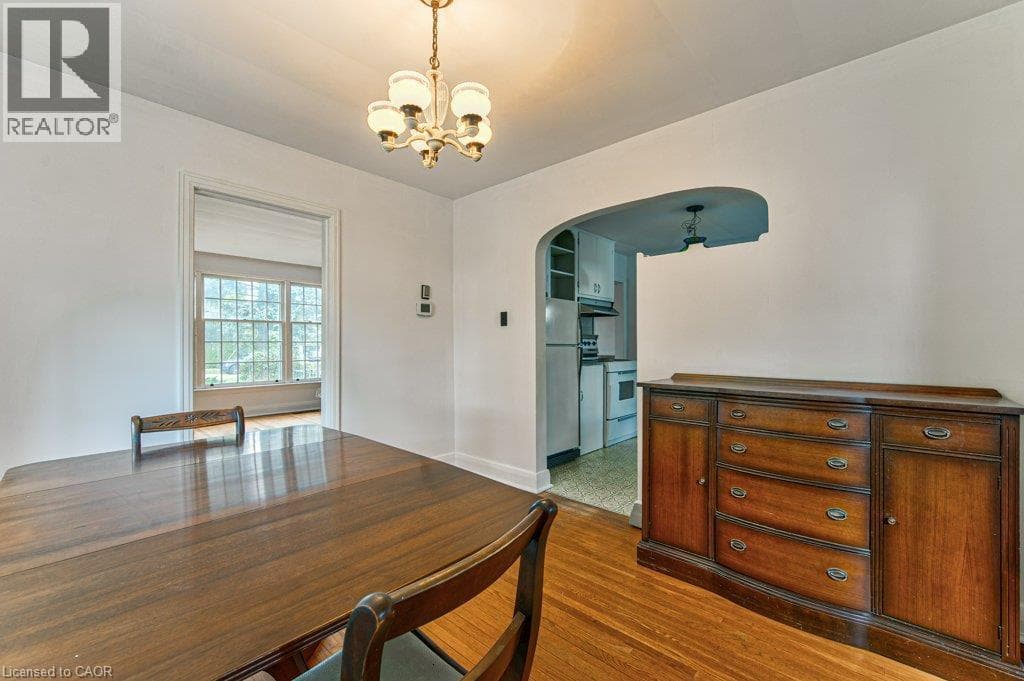 Single Family at 321 HIGHLAND Park, Cambridge, Ontario - Photo 6 - RE/MAX Garden City Realty