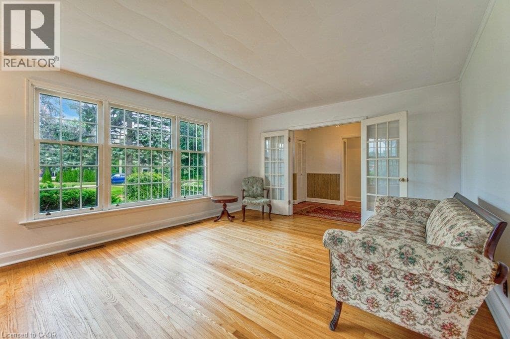 Single Family at 321 HIGHLAND Park, Cambridge, Ontario - Photo 5 - RE/MAX Garden City Realty