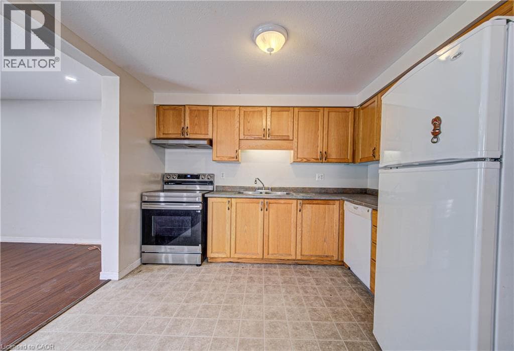 Single Family at 155 HIGHBROOK Street, Kitchener, Ontario - Photo 10 - RE/MAX Garden City Realty