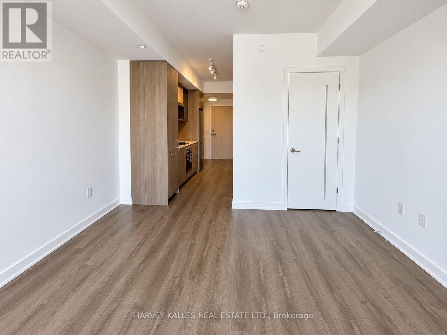 Single Family at 450- 30 Dreamers Way, Toronto (Regent Park), Ontario - Photo 10 - RE/MAX Garden City Realty