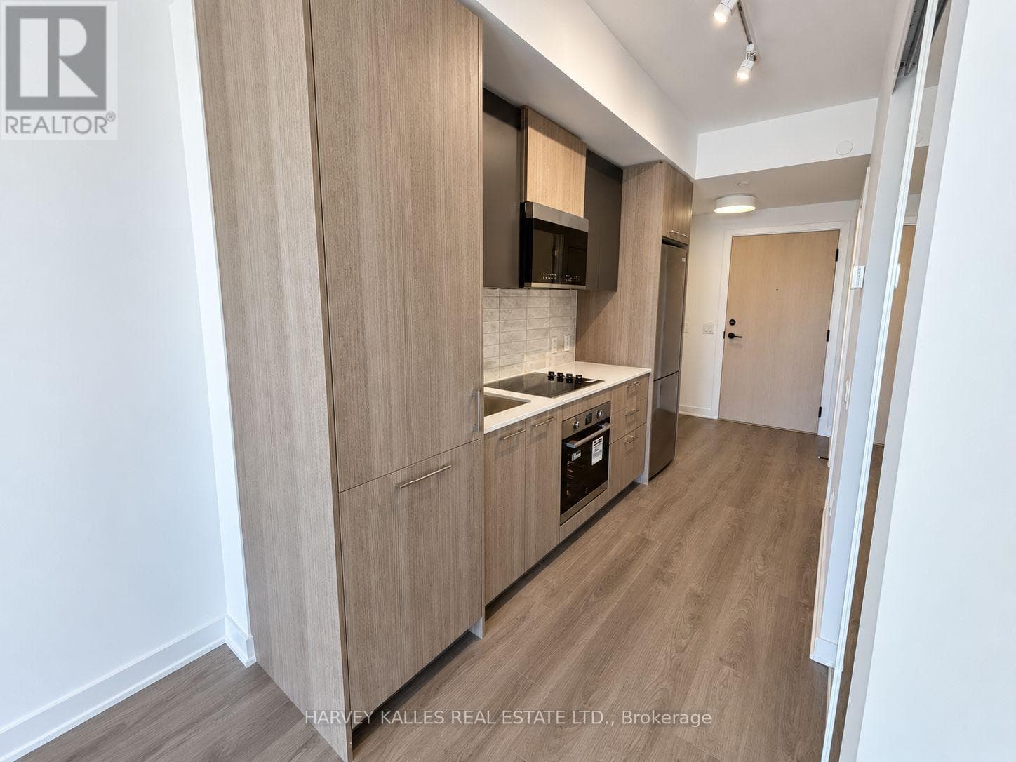 Single Family at 450- 30 Dreamers Way, Toronto (Regent Park), Ontario - Photo 5 - RE/MAX Garden City Realty