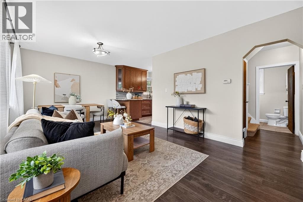 Single Family at 176 AVALON Place, Kitchener, Ontario - Photo 10 - RE/MAX Garden City Realty