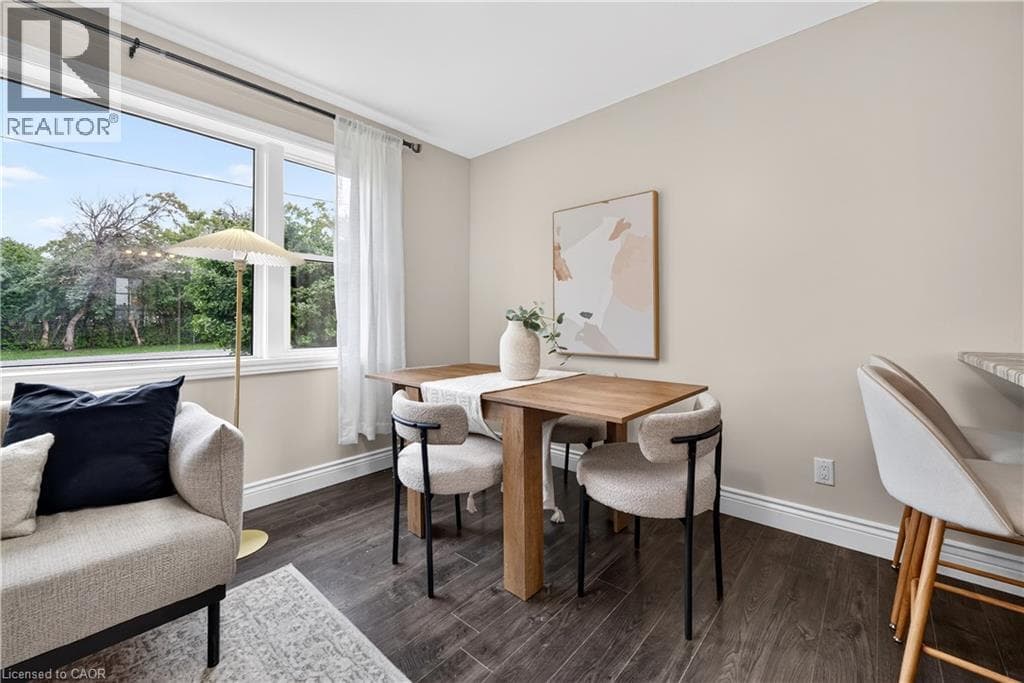 Single Family at 176 AVALON Place, Kitchener, Ontario - Photo 5 - RE/MAX Garden City Realty