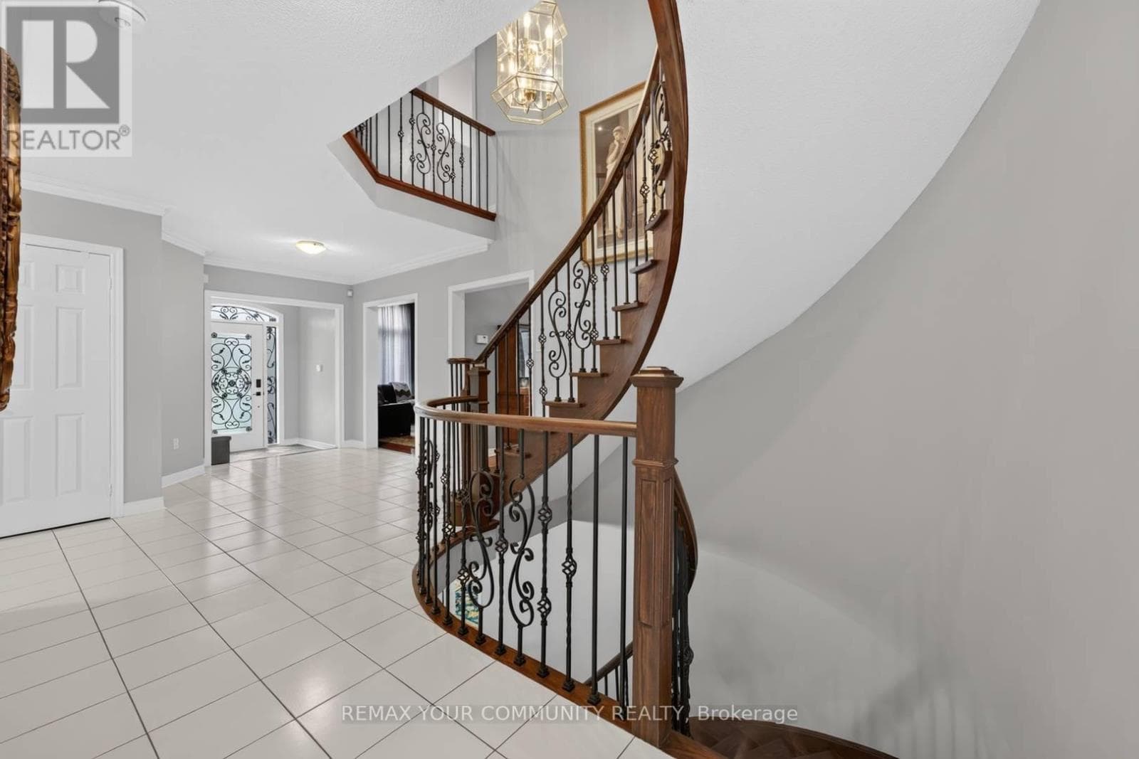 Single Family at 786 Exceller Circle, Newmarket (Stonehaven-Wyndham), Ontario - Photo 10 - RE/MAX Garden City Realty