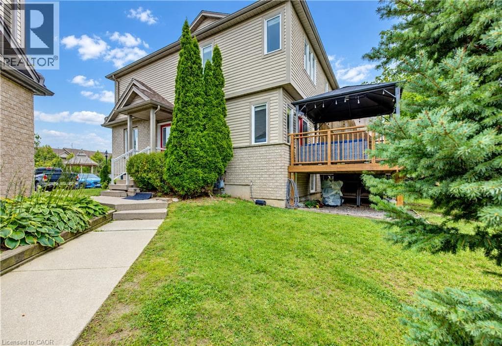 Single Family at 40- 10 FOXGLOVE Crescent, Kitchener, Ontario - Photo 2 - RE/MAX Garden City Realty