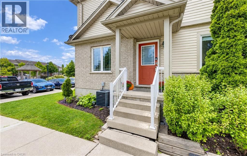 Single Family at 40- 10 FOXGLOVE Crescent, Kitchener, Ontario - Photo 3 - RE/MAX Garden City Realty