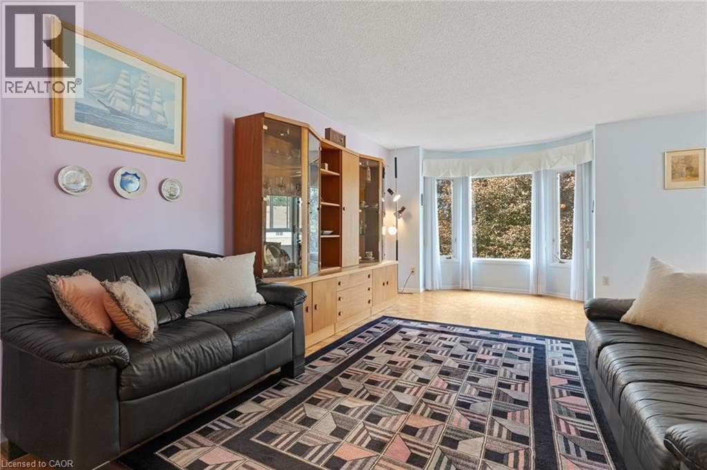 Single Family at 206- 67 BRECKENRIDGE Drive, Kitchener, Ontario - Photo 10 - RE/MAX Garden City Realty
