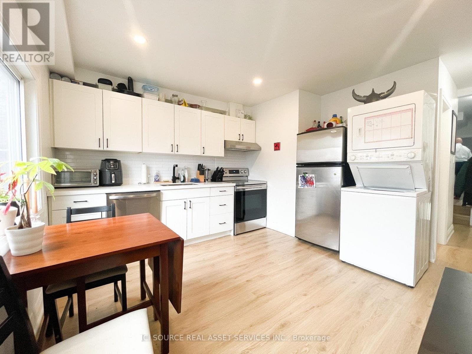 Single Family at 1- 20 Sullivan Street, Toronto (Kensington-Chinatown), Ontario - Photo 4 - RE/MAX Garden City Realty