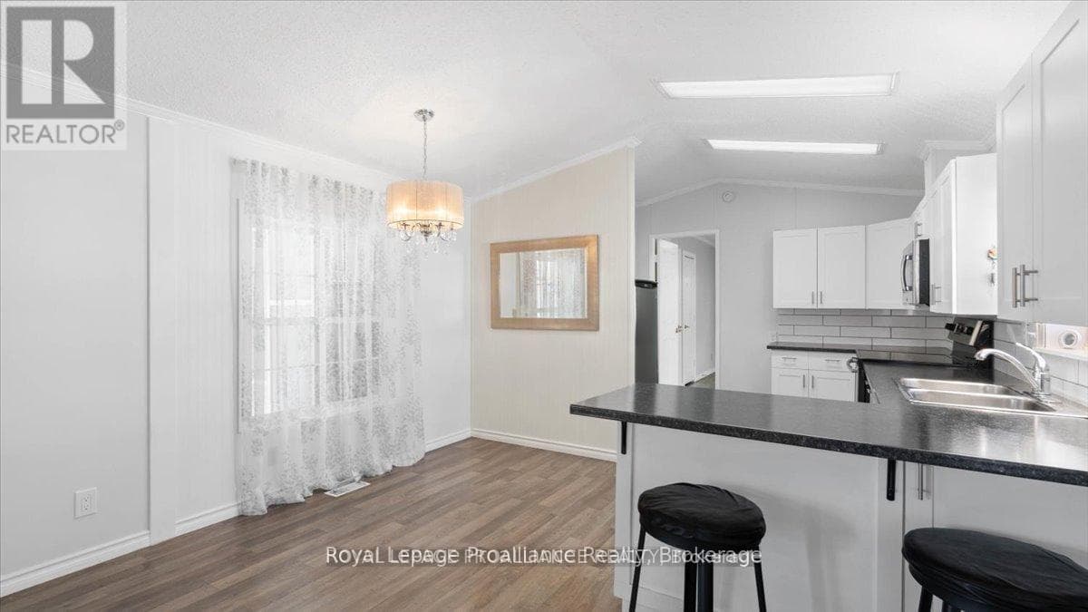 Single Family at 18- 311 Dundas Street, Quinte West (Trenton Ward), Ontario - Photo 6 - RE/MAX Garden City Realty