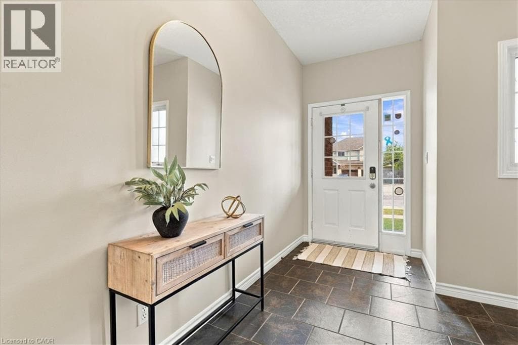 Single Family at 430 MOUNTAIN LAUREL Crescent, Kitchener, Ontario - Photo 6 - RE/MAX Garden City Realty