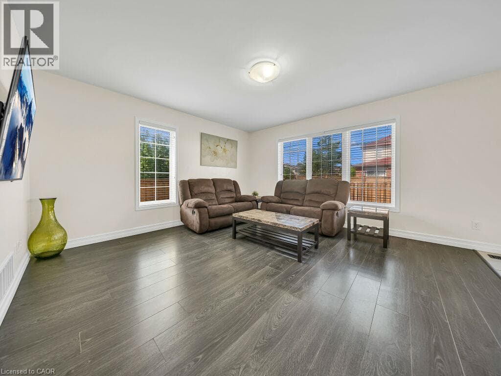 Single Family at 39 BAINTREE Way, Cambridge, Ontario - Photo 9 - RE/MAX Garden City Realty