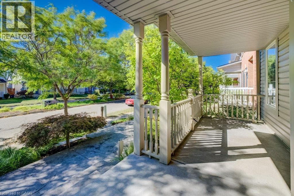 Single Family at 620 NEW BEDFORD Drive, Waterloo, Ontario - Photo 6 - RE/MAX Garden City Realty