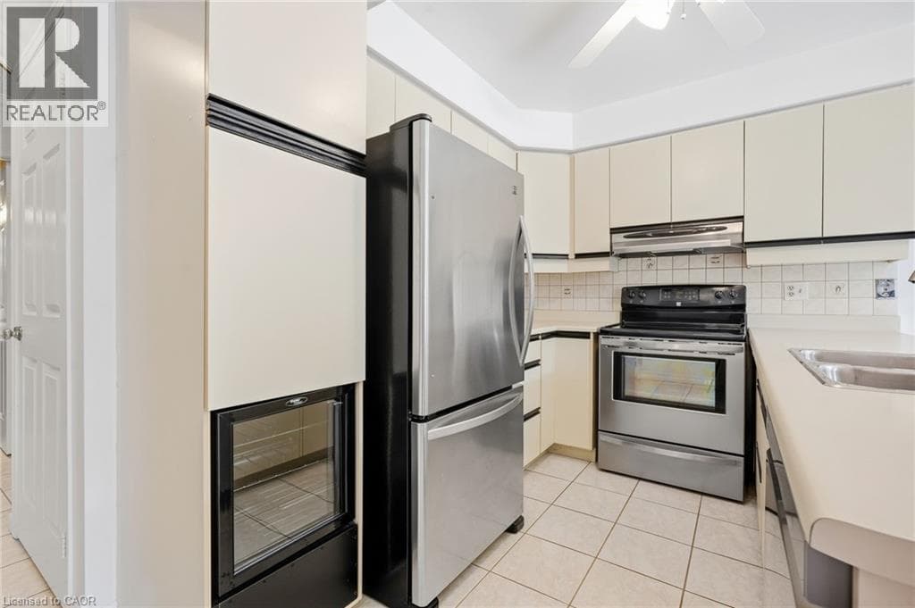 Single Family at 5 MICHELLE Drive, St. Catharines, Ontario - Photo 5 - RE/MAX Garden City Realty