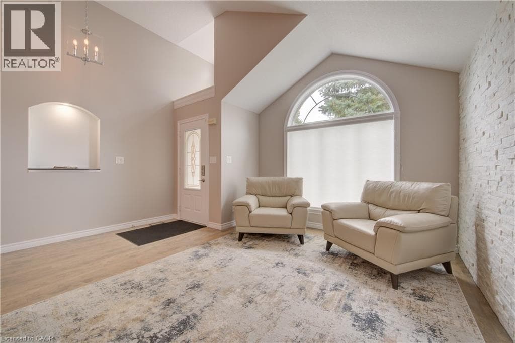 Single Family at 574 CLIPPER Drive, Waterloo, Ontario - Photo 6 - RE/MAX Garden City Realty