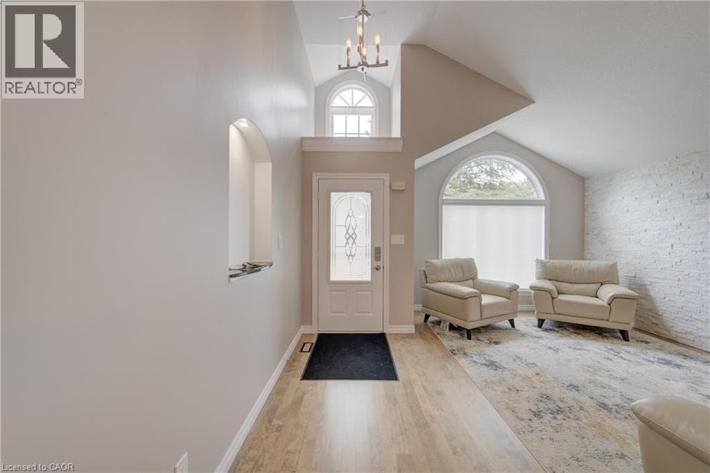 Single Family at 574 CLIPPER Drive, Waterloo, Ontario - Photo 5 - RE/MAX Garden City Realty