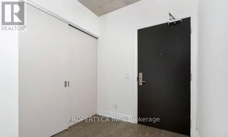 Single Family at 301- 608 Richmond Street, Toronto (Kensington-Chinatown), Ontario - Photo 3 - RE/MAX Garden City Realty