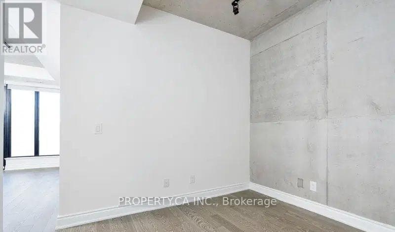 Single Family at 301- 608 Richmond Street, Toronto (Kensington-Chinatown), Ontario - Photo 7 - RE/MAX Garden City Realty