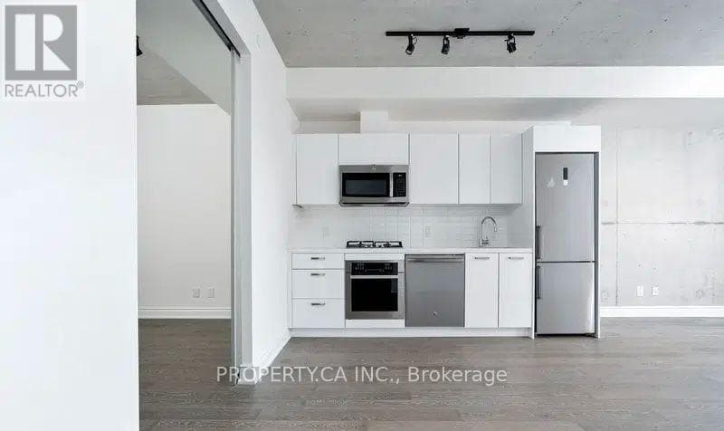 Single Family at 301- 608 Richmond Street, Toronto (Kensington-Chinatown), Ontario - Photo 8 - RE/MAX Garden City Realty