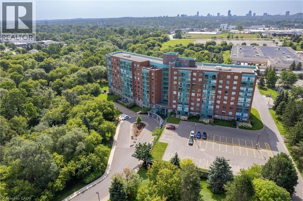 Single Family at 611- 55 BLUE SPRINGS Drive, Waterloo, Ontario - Photo 2 - RE/MAX Garden City Realty