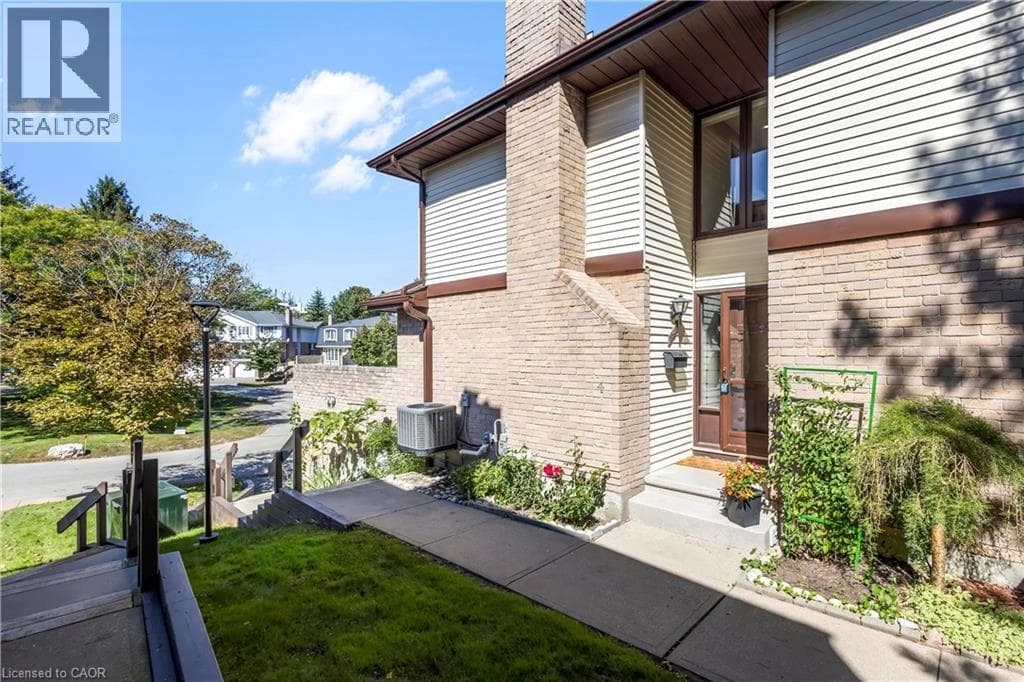 Single Family at 4- 475 BEECHWOOD Drive, Waterloo, Ontario - Photo 3 - RE/MAX Garden City Realty
