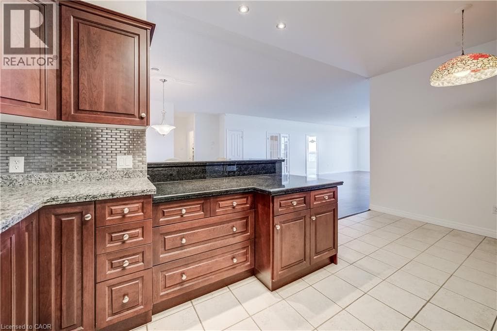 Single Family at 1403- 255 KEATS Way, Waterloo, Ontario - Photo 10 - RE/MAX Garden City Realty