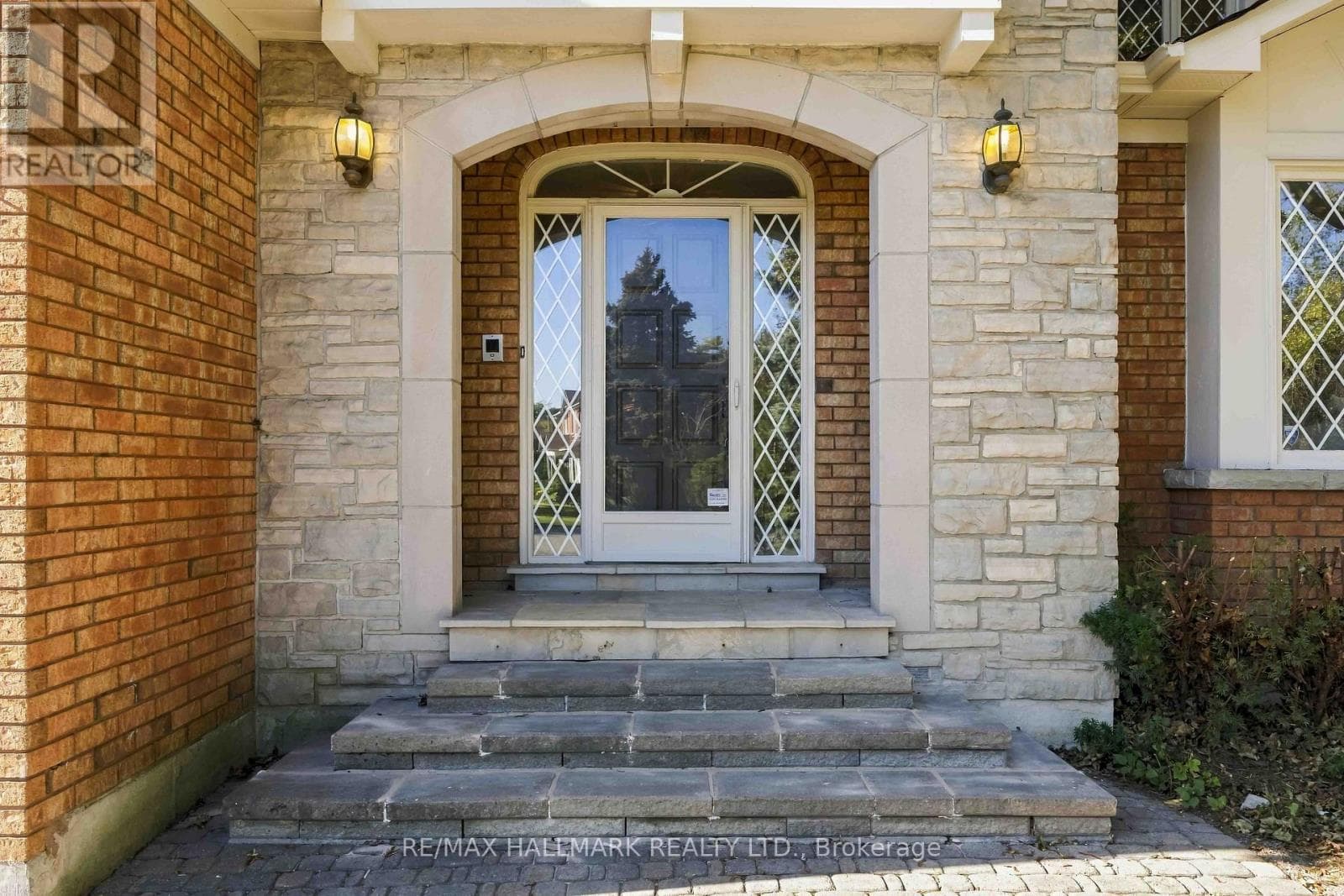 Single Family at 69 King's Cross Avenue, Richmond Hill (Bayview Hill), Ontario - Photo 2 - RE/MAX Garden City Realty