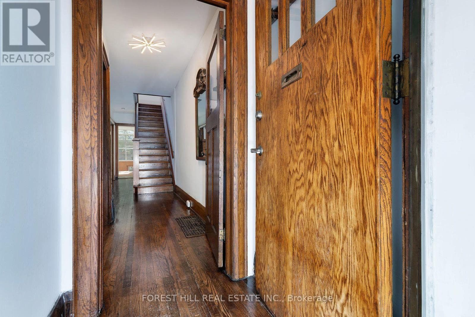 Single Family at 139 Craighurst Avenue, Toronto (Lawrence Park South), Ontario - Photo 3 - RE/MAX Garden City Realty