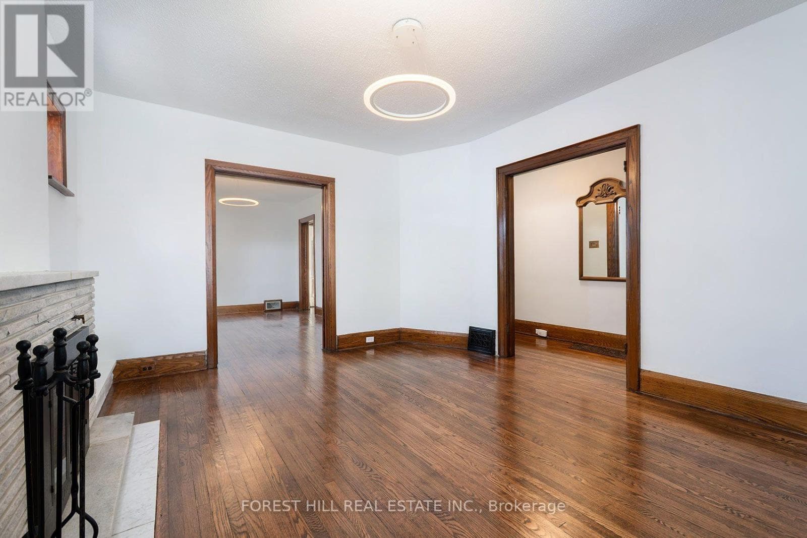Single Family at 139 Craighurst Avenue, Toronto (Lawrence Park South), Ontario - Photo 7 - RE/MAX Garden City Realty