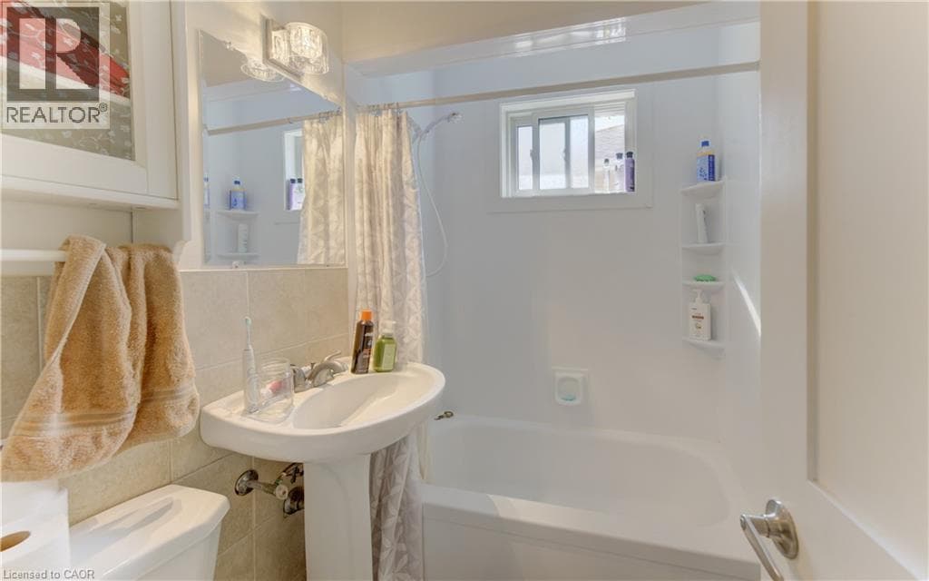 Single Family at 49 DIETZ Avenue, Waterloo, Ontario - Photo 10 - RE/MAX Garden City Realty