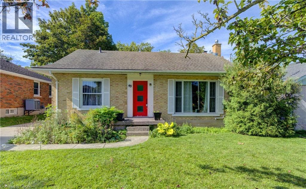 Single Family at 49 DIETZ Avenue, Waterloo, Ontario - Photo 2 - RE/MAX Garden City Realty