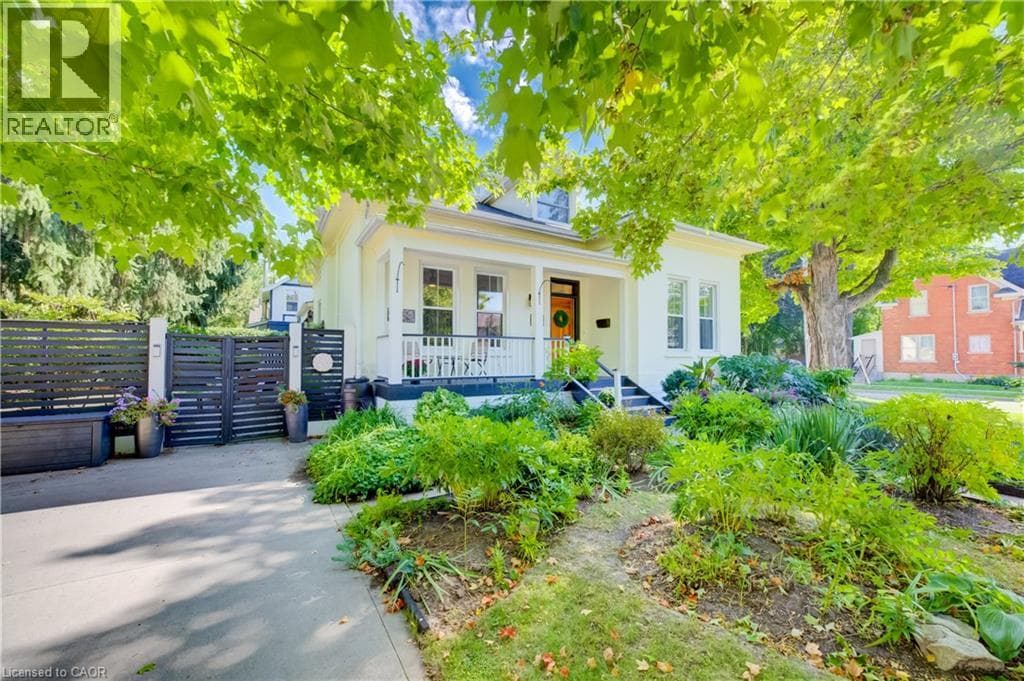 Single Family at 59 ALLEN Street, Waterloo, Ontario - Photo 6 - RE/MAX Garden City Realty