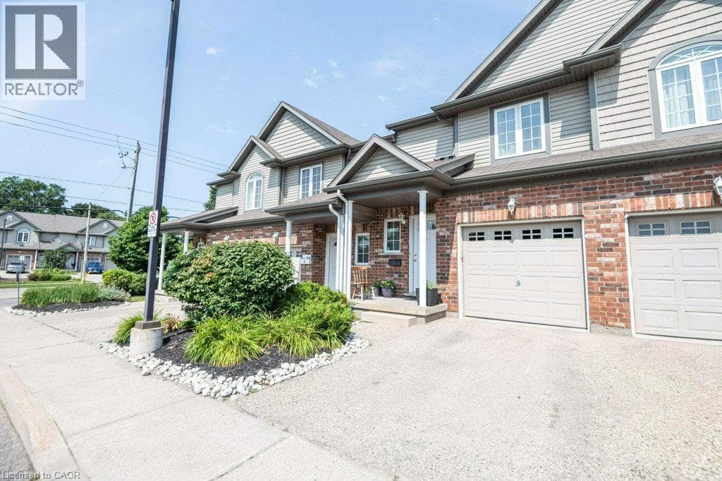 Single Family at 3- 975 STRASBURG Road, Kitchener, Ontario - Photo 2 - RE/MAX Garden City Realty