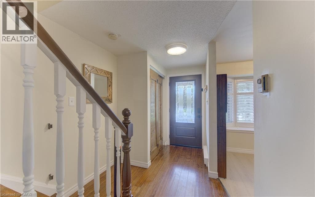 Single Family at 309 MAYVIEW Crescent, Waterloo, Ontario - Photo 9 - RE/MAX Garden City Realty